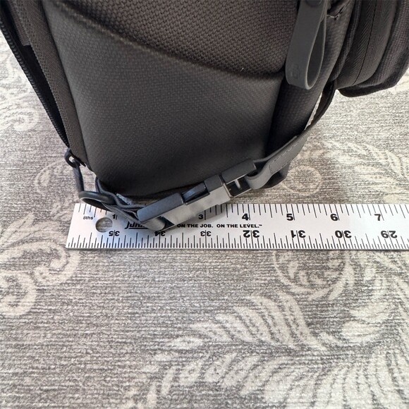 DJI Convertible Carrying Bag for Mavic 3 Drone Gray Messenger Backpack - Picture 8 of 9